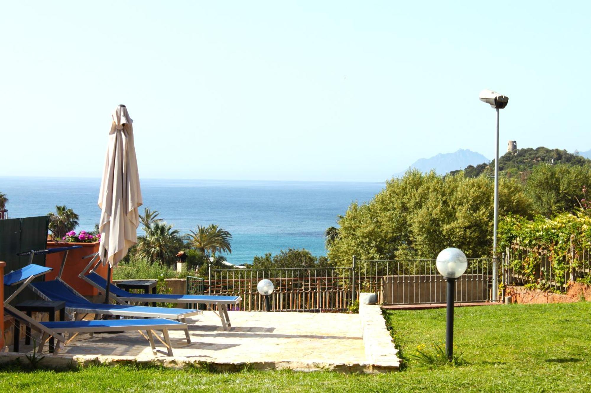 Aparthotel Arbatax Le Terrazze sul Mare Esterno foto