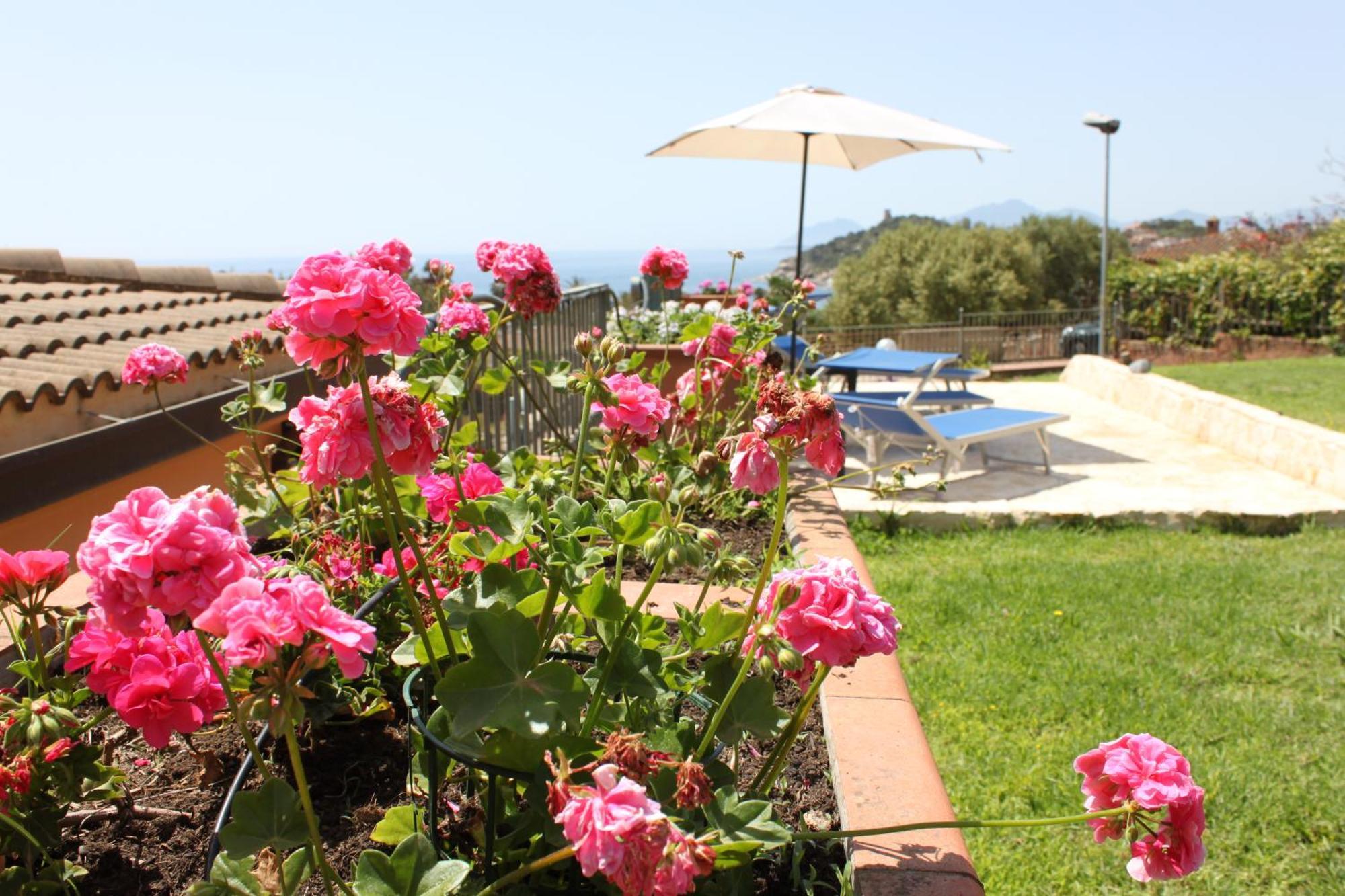 Aparthotel Arbatax Le Terrazze sul Mare Esterno foto
